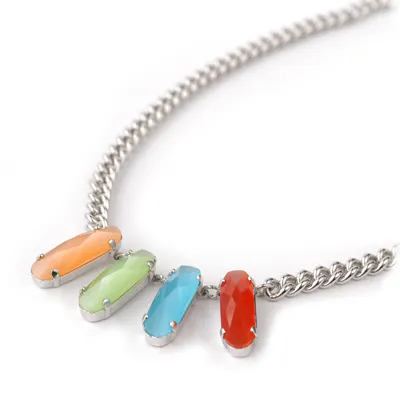 Photographe bijoux fond blanc pour catalogue saisonnier – Lyon