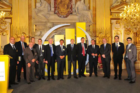 Photo de groupe lors de la remise de prix EY Entrepreneur de l'Année à Lyon