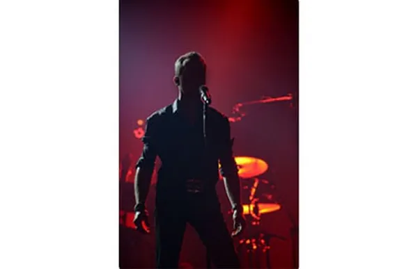 Reportage photo concert privé Lyon – jeux de lumière scène photographe événementiel
