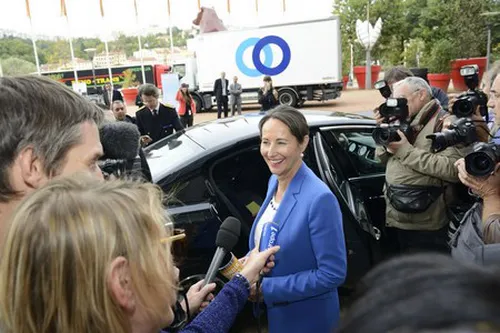 Portrait de Ségolène Royal, ministre de l'Écologie, lors de sa visite à la Cité Internationale de Lyon – photographe événementiel Philippe Théry