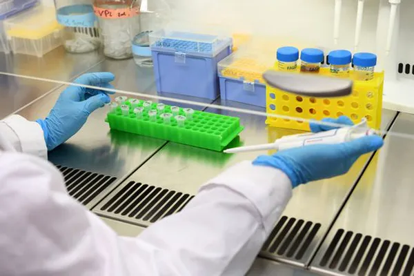 mise en situation professionnelle en laboratoire, reportage photo entreprise