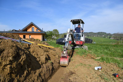 suivi chantier video installation bac recuperateur credit photographe: Philippe Thery