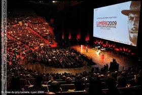 salle 3000 site internationale de Lyon remise du prix lumiere Clint Eastwood credit photo Philippe Thery photographe