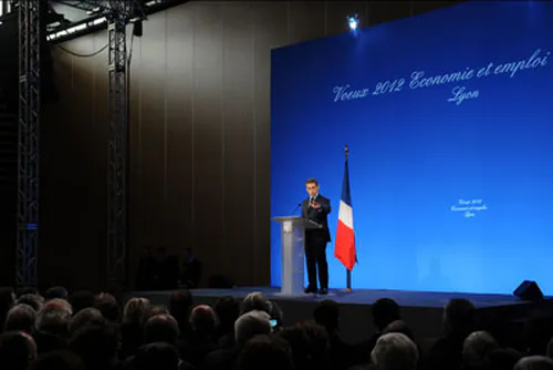 Discours officiel de Nicolas Sarkozy lors d un evenement economique a Lyon photographié en reportage evenementiel institutionnel
