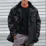 Packshot professionnel de vêtements industriels à Lyon : photographie technique pour catalogues et supports marketing