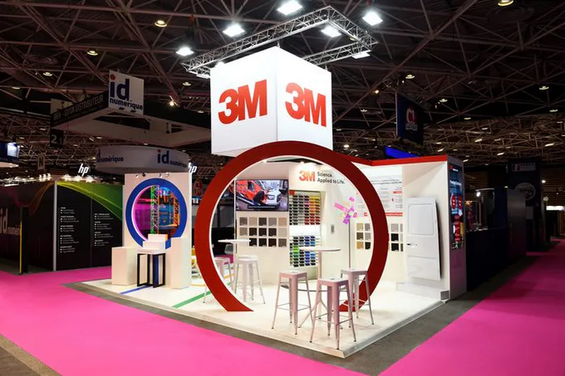 Photographie d un stand animé lors d un salon professionnel avec reportage photo événementiel