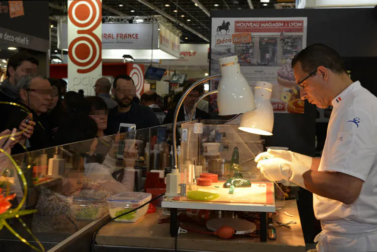 Portrait metier au salon Sirha Lyon Eurexpo par Philippe Thery photographe corporate et stand