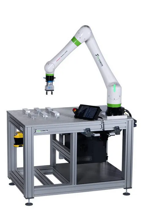 Prise de vue packshot d'un robot industriel Haas, éclairage maîtrisé pour révéler les détails techniques – photographe produit Lyon