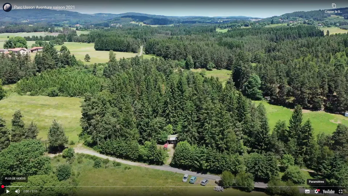 Vue aérienne du parc Accrobranche de Usson-en-Forez