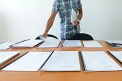 documents et rapports de travail, reportage photo entreprise a Lyon