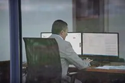 scene de travail en bureau, reportage photo entreprise a Lyon