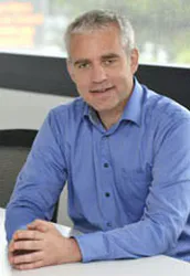 photographe portrait entreprise lyon portrait Corporate Herve Affagard directeur Maat Pharma par photographe lyon Philippe Thery